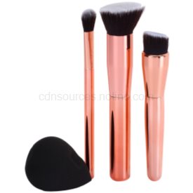 Obrázok SET Makeup Revolution London Brushes Ultra Sculpt & Blend Collection Štetec kozmetický štetec na púder 1 ks + kozmetický štetec na lícenku 1 ks + kozmetický štetec na očné tiene 1 ks + hubka na make-up 1 ks