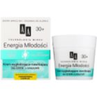 AA Cosmetics Age Technology Youthful Vitality krema za hidrataciju i zaglađivanje lica 30+