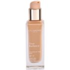 Clarins Face Make-Up True Radiance освітлюючий та зволожуючий тональний крем SPF 15