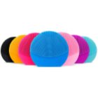 FOREO Luna™ Play Plus escova sónica de limpeza facial para todos os tipos de pele