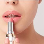 L’Oréal Paris Color Riche Shine ruj gloss