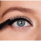 Maybelline Lash Sensational szempillaspirál a telt és hosszú pillákért metál csomagolásban