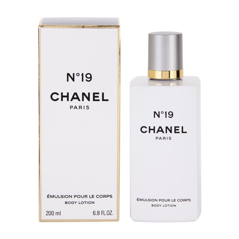 Chanel No.19, Body Lotion for Women 200 ml | notino.co.uk